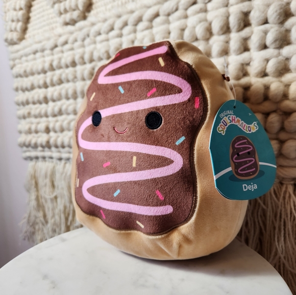 Deja Squishmallows - Picture 2 of 5